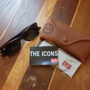 Authentic way fair classic ray bans